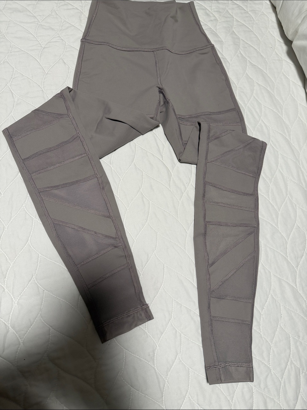 lululemon athletica High-Rise Leggings in Mauve Gray